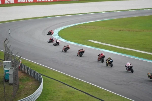 MotoGP澳大利亚菲利普岛站巴尼亚亚与马丁冠军争夺战关键看点解析